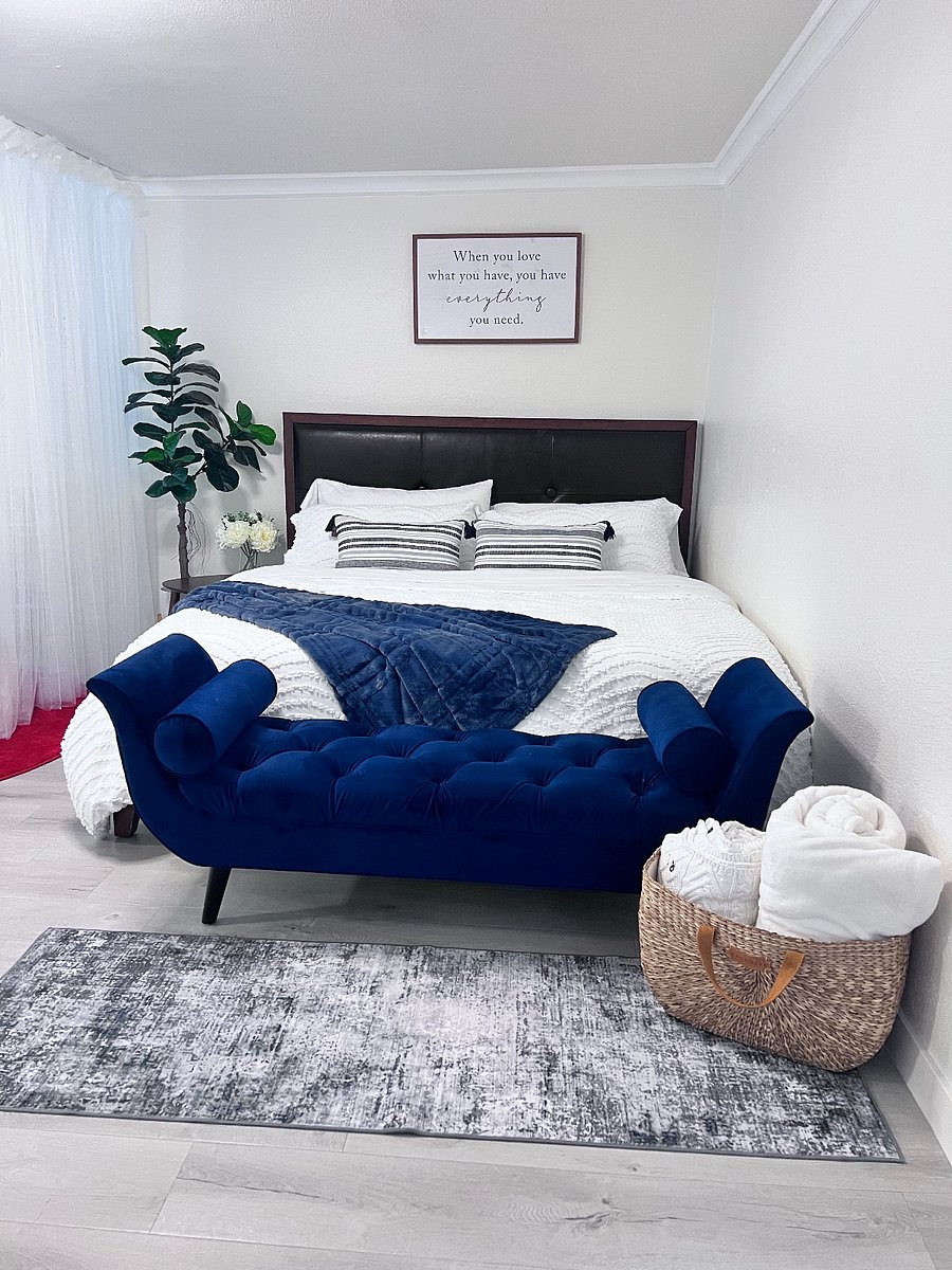 Bedroom #1
-King Bed