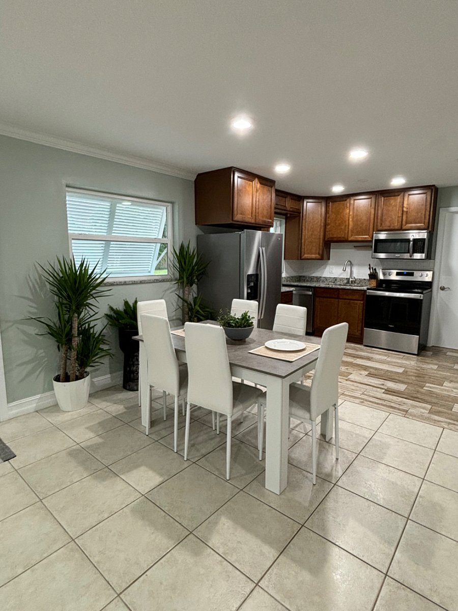 Furnished Finder property 758492_1 photo 3
