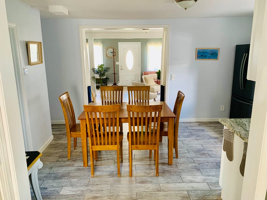 Dinning Area in Kitchen