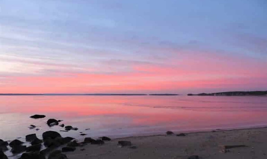 Stunning Sunset at Oakland Beach, only a 10 min walk from the house.