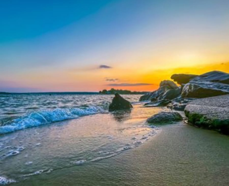 Sunset Oakland Beach
