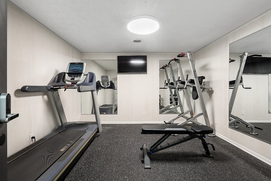 24/7 Fitness Center