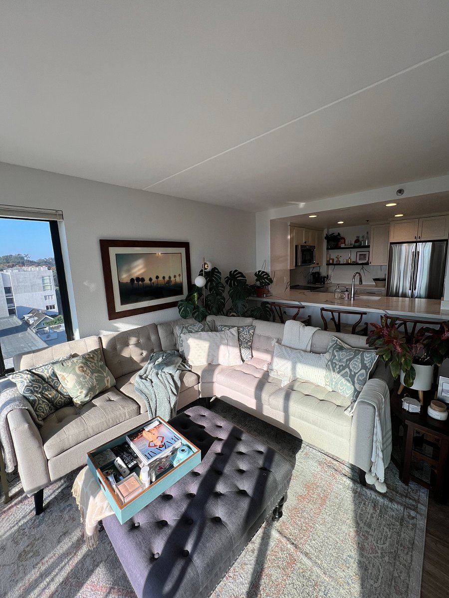 Open concept living and kitchen