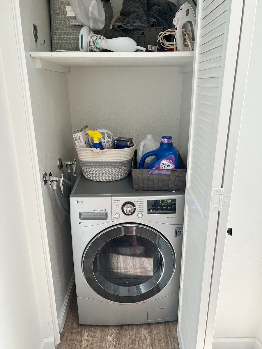 In-unit laundry (two-in-one washer/dryer)