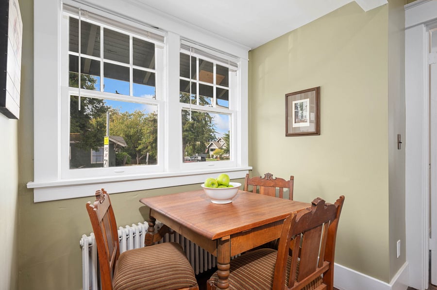 Sunny breakfast nook.