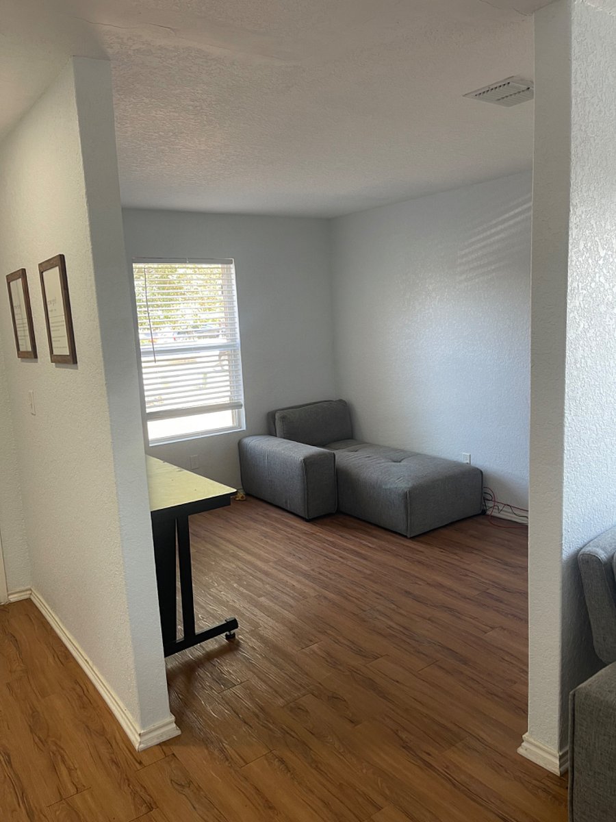 Front room/study