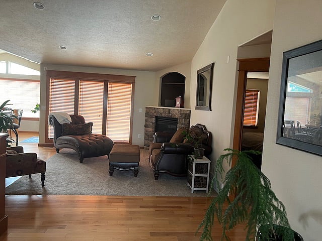 Furnished Finder property 758851_1 photo 3