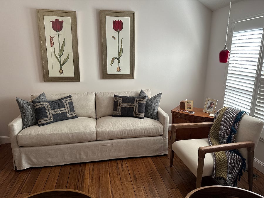 family room off kitchen
