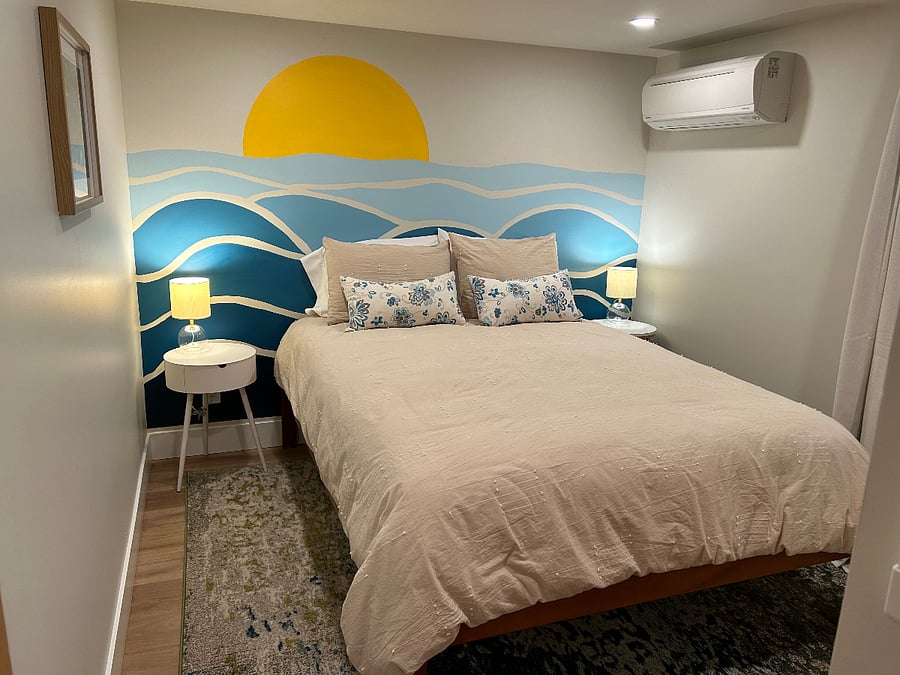 Queen bedroom with Elfa closet and reading nook