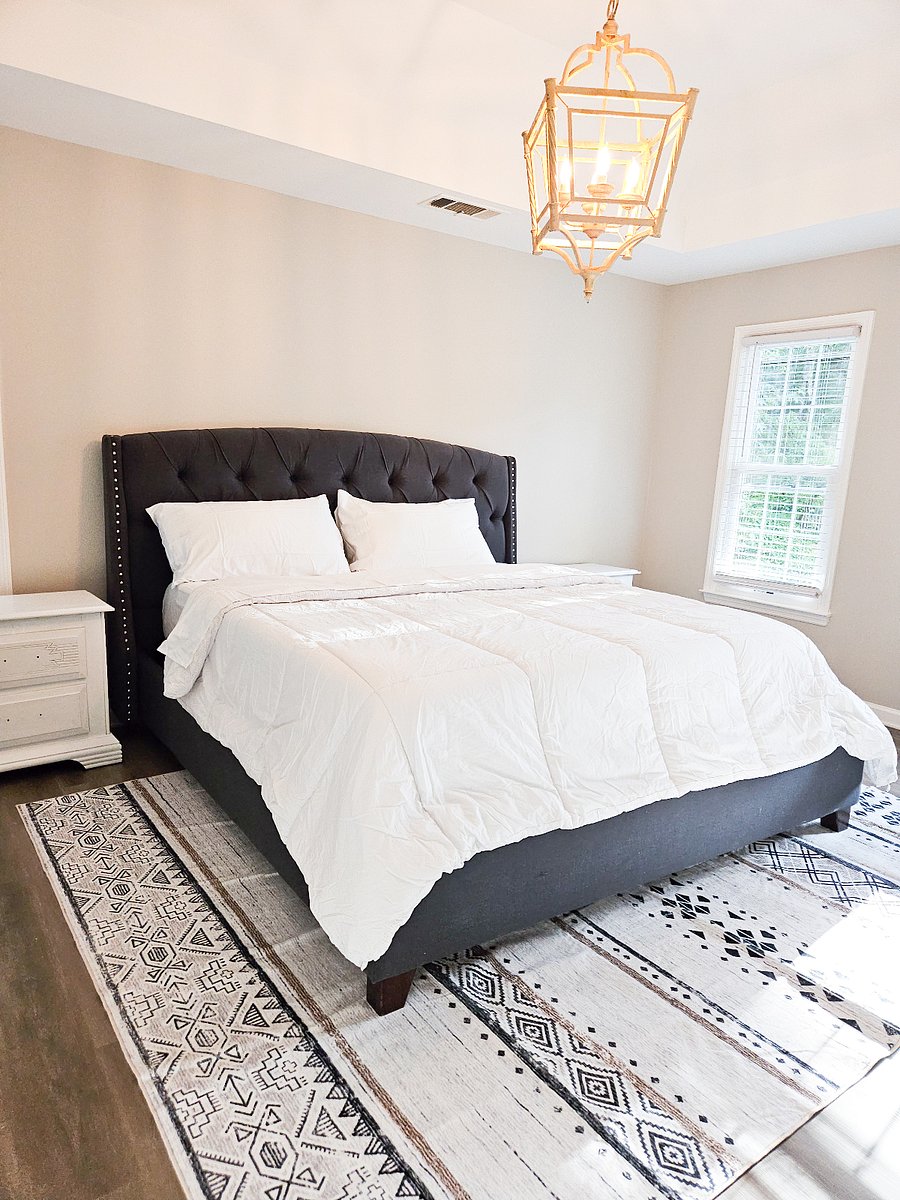 Master bedroom with King bed