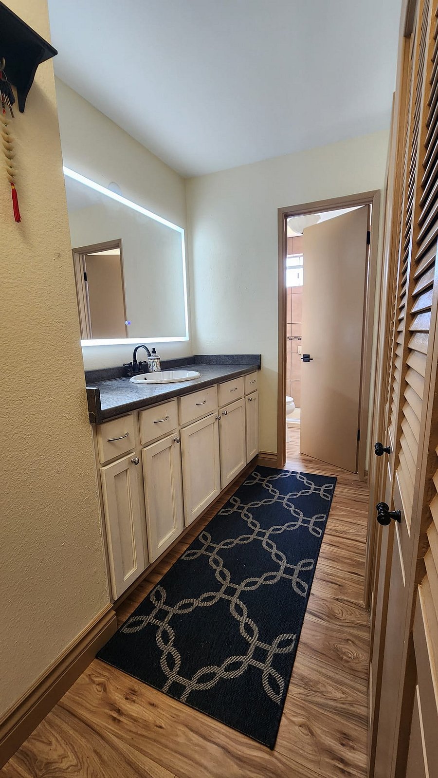 Furnished Finder property 760060_1 photo 7