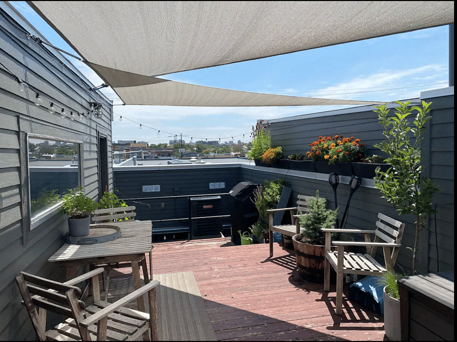 Theres more seating near the BBQ for any outdoor eating.