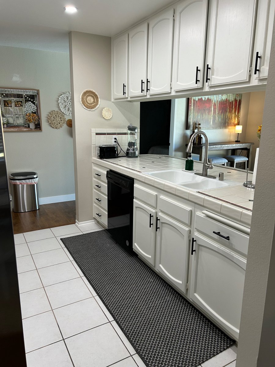 Furnished Finder property 760230_1 photo 8