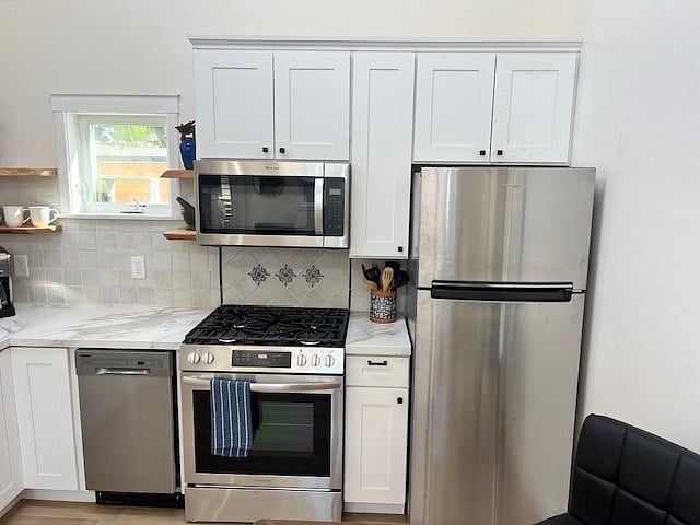 Furnished Finder property 760275_1 photo 18