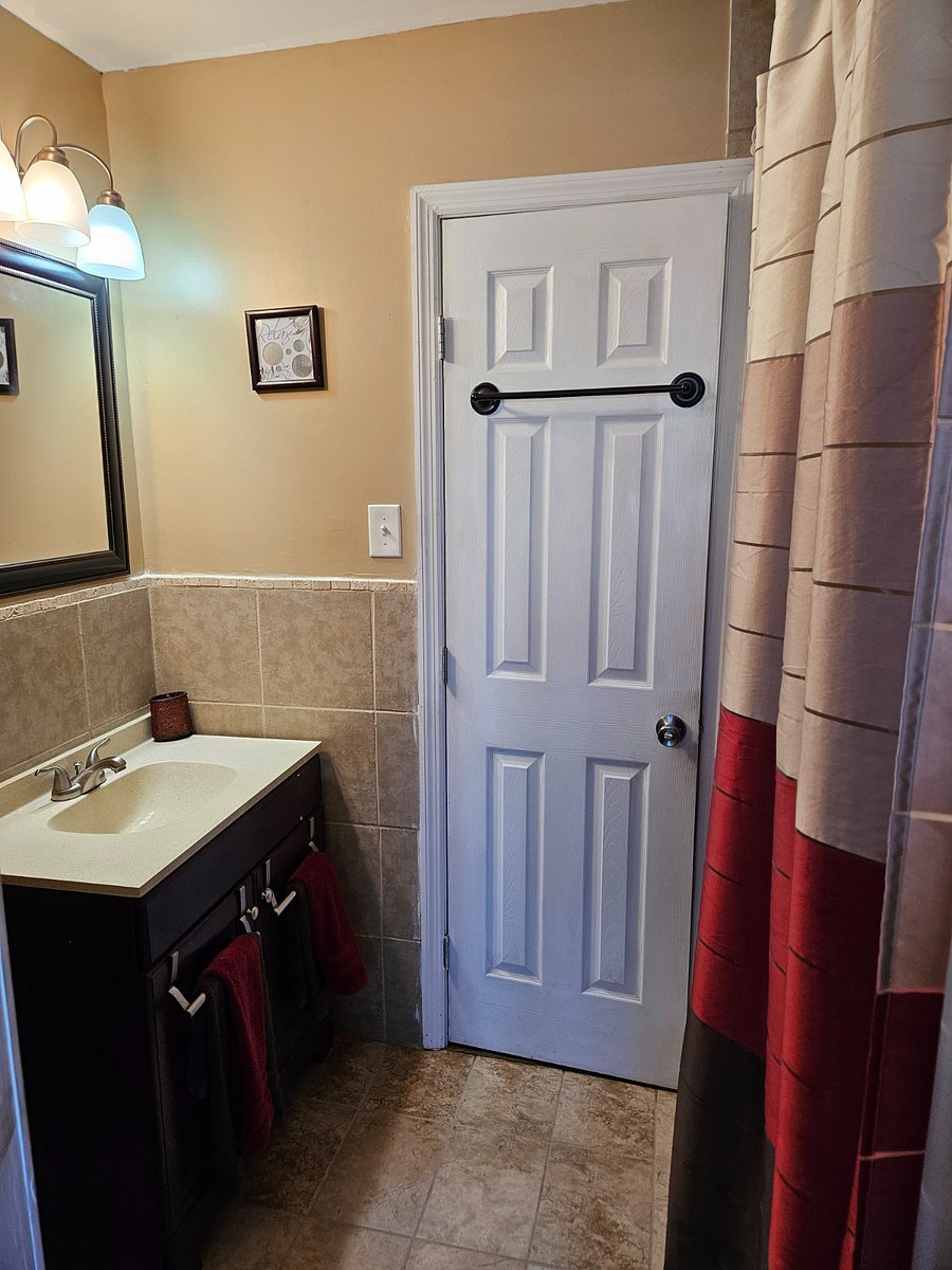 Furnished Finder property 760283_1 photo 16