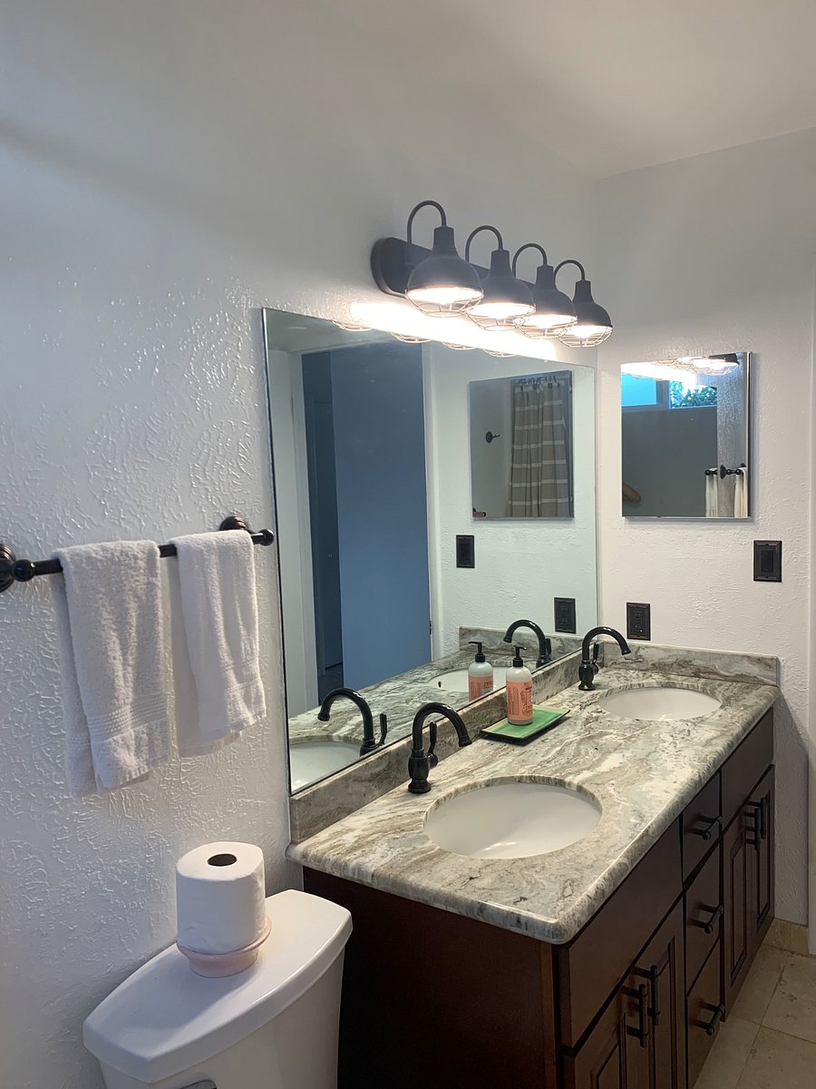 Bathroom, pic 3