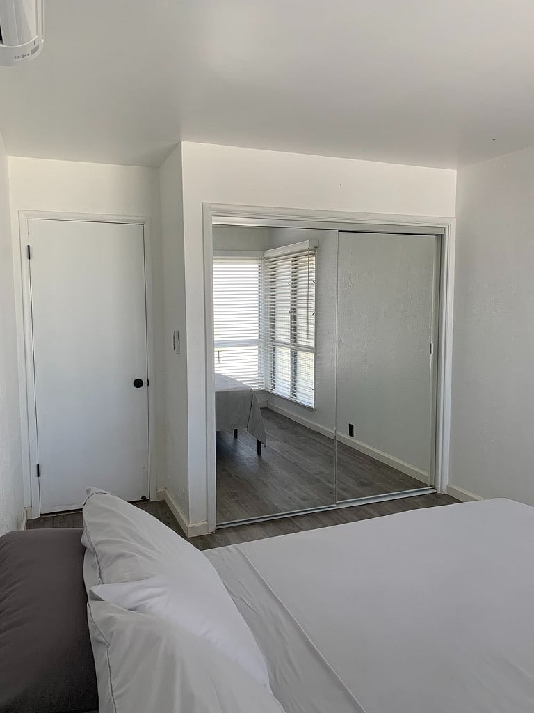 Bedroom 1, pic 2