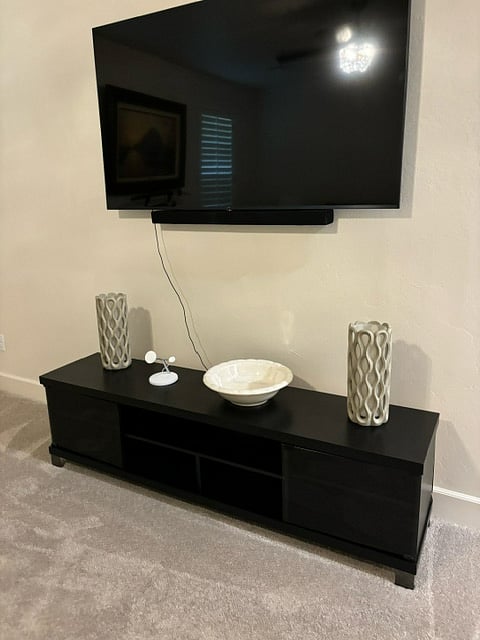 Master Suite with entertainment