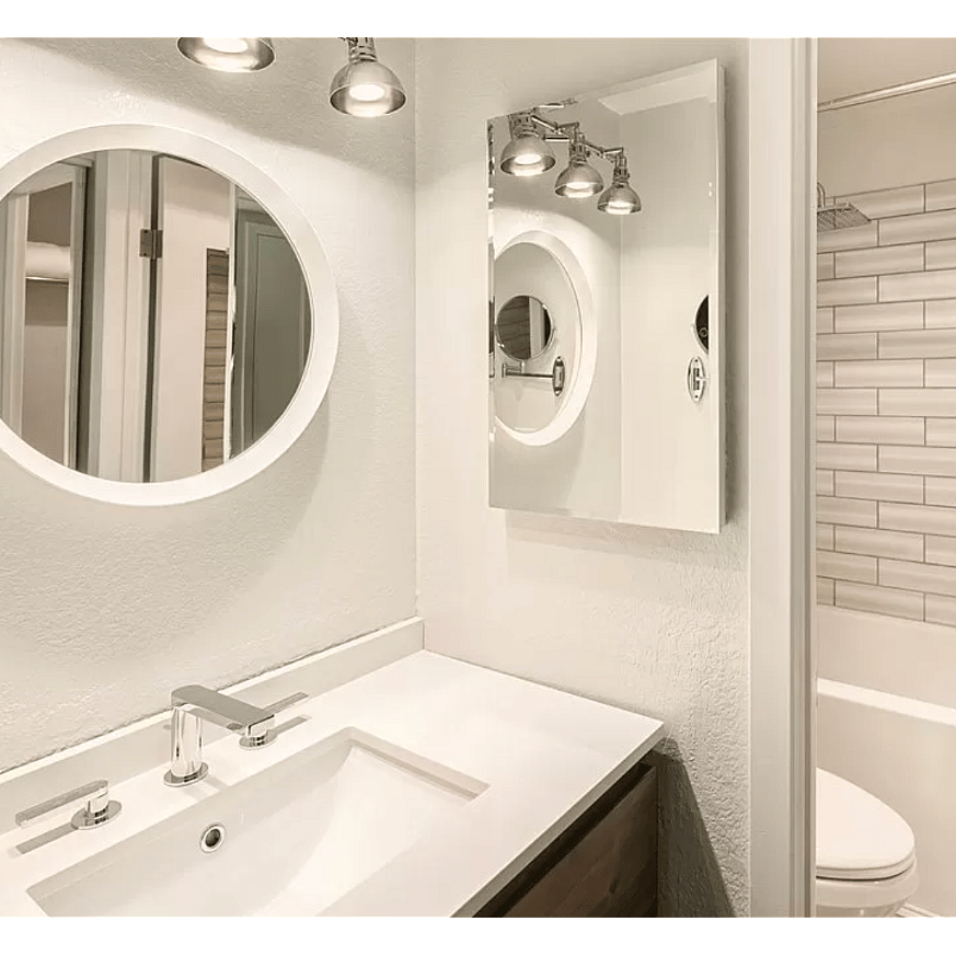Attached bathroom 2