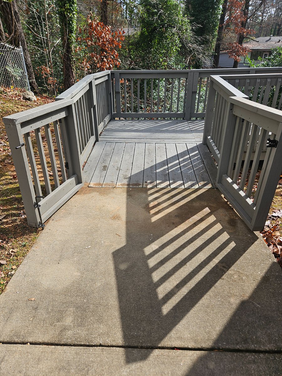 Stepless entry.