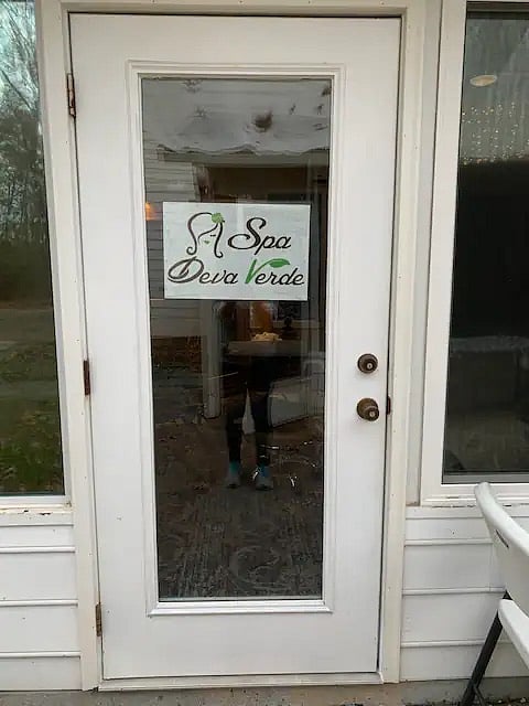 Welcome to Spa Deva Verde. She is temporarily under construction.