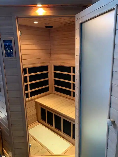2 person Infrared Spa. Please consult with your doctor before use.
