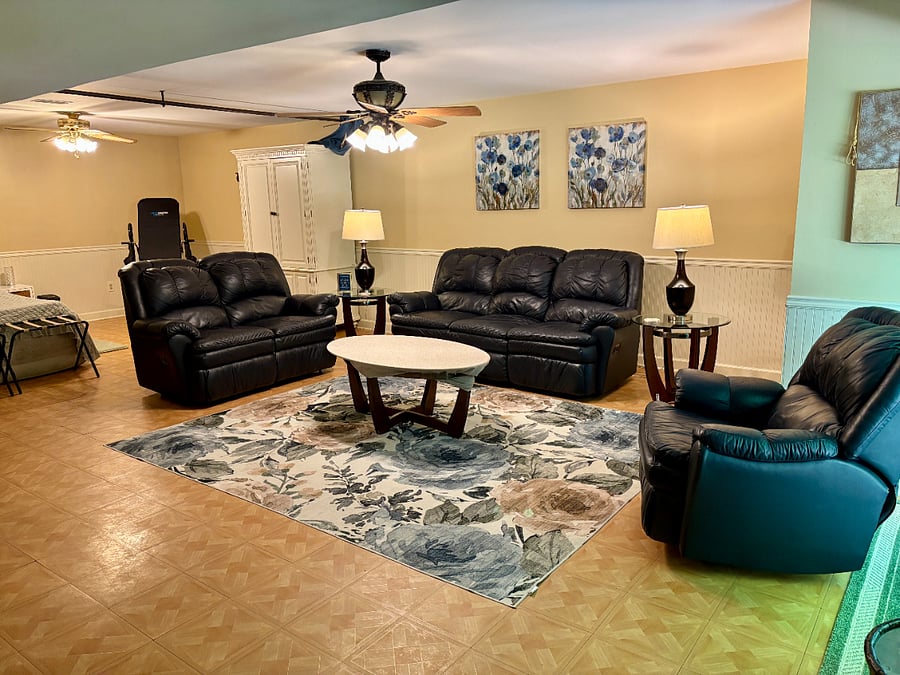 Living room with plenty of space.