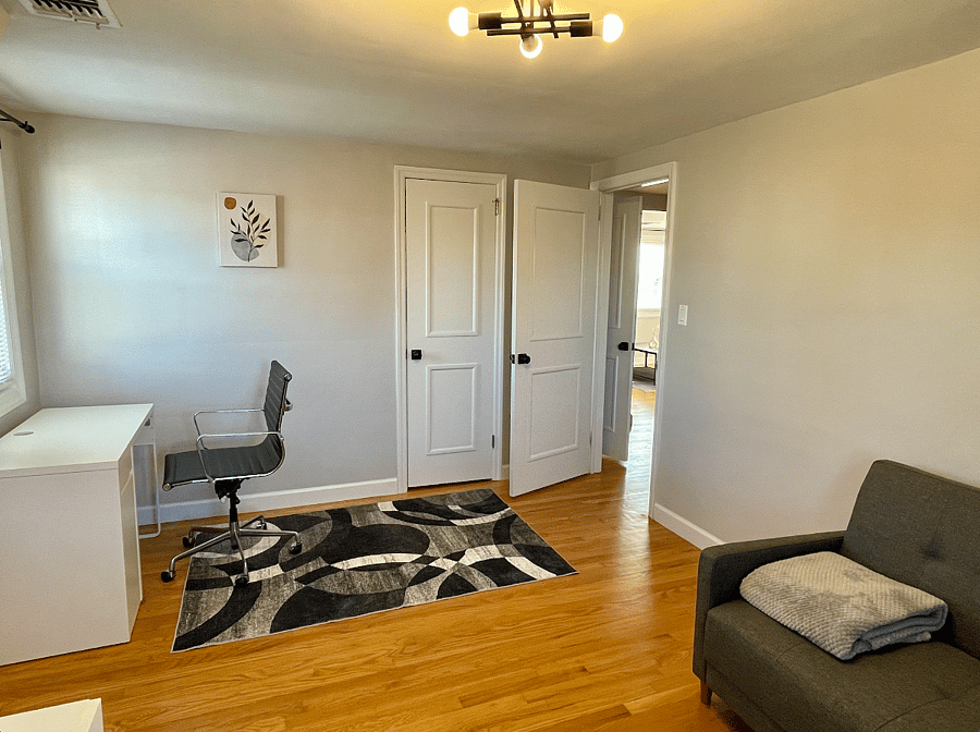 Second bedroom with futon and desk