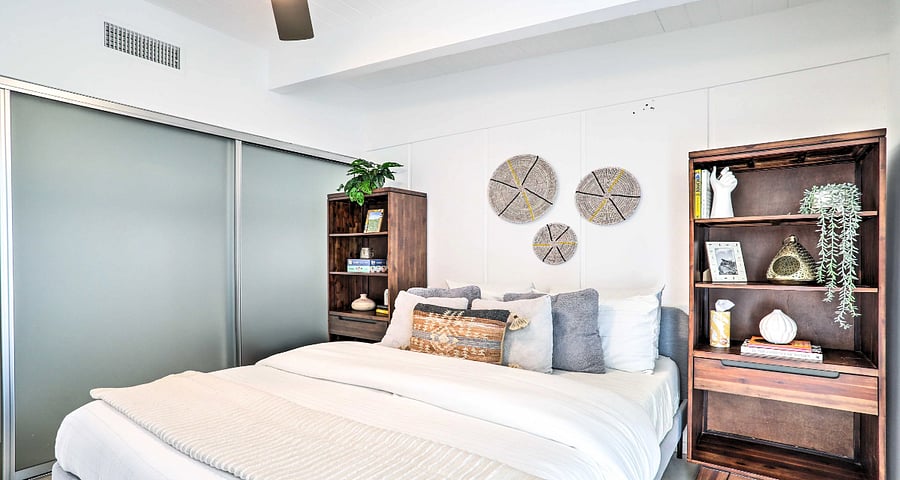 Second bedroom located in hallway