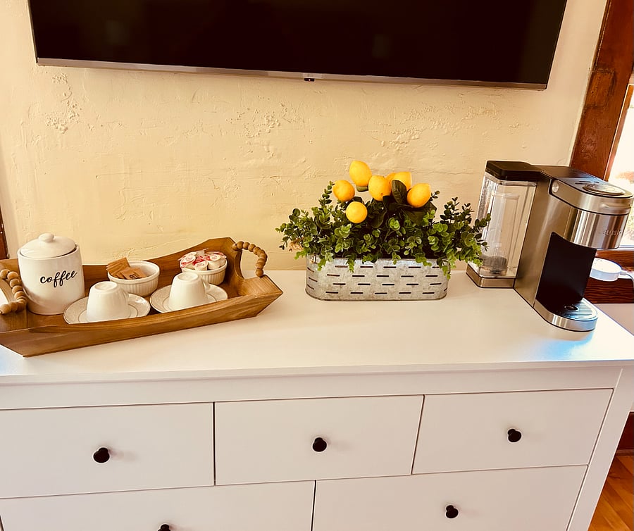 Ensuite coffee in king bed room w/ ensuite bathroom