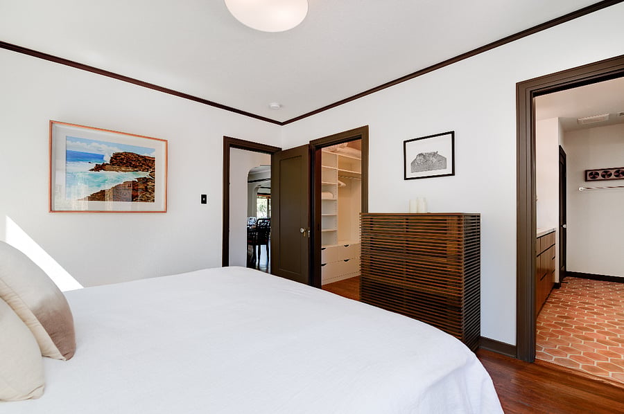 Master: King bed, walk-in closet, massive bath w/ European shower & deep soaker tub!