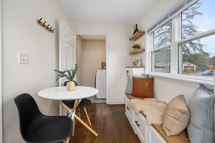 Seating Area and Laundry