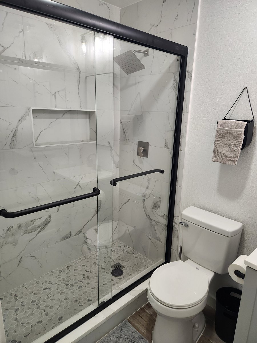 En suite bathroom