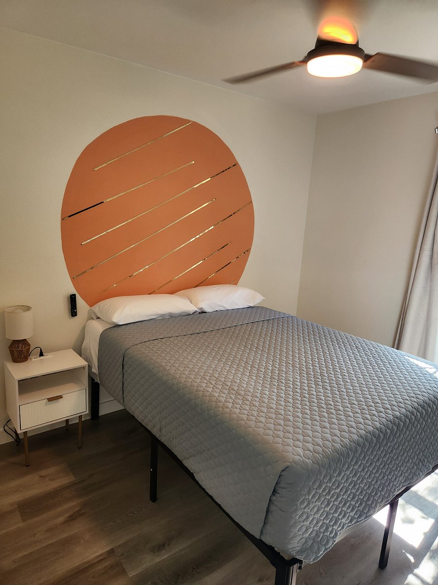 1st bedroom. Full mattress with 50" TV