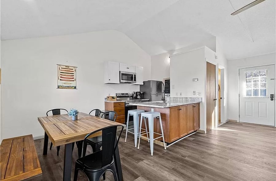 Furnished Finder property 761102_1 photo 4