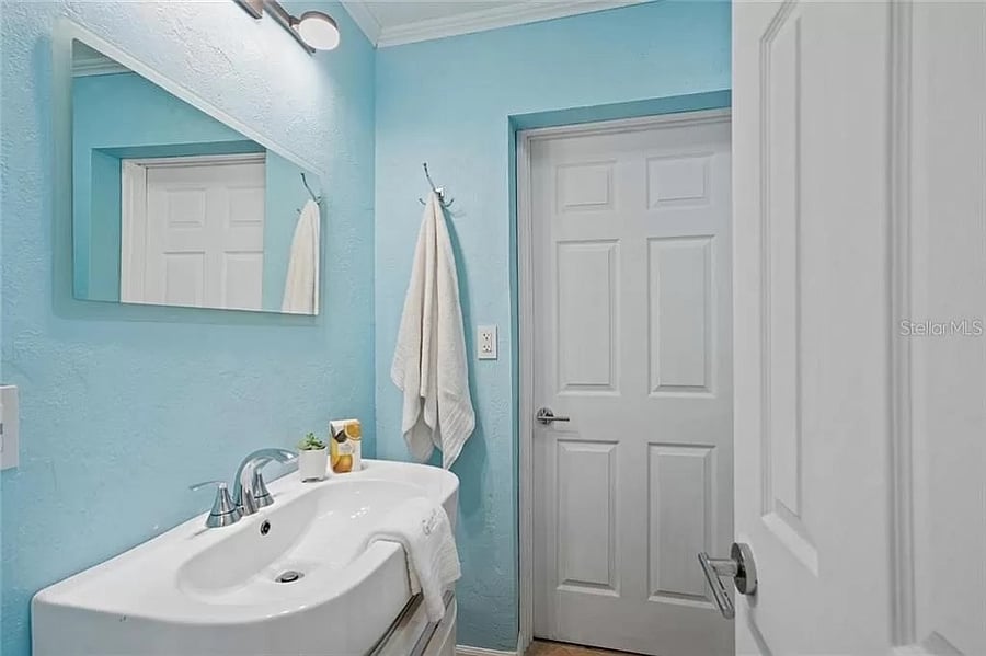 Guest Bath EnSuite