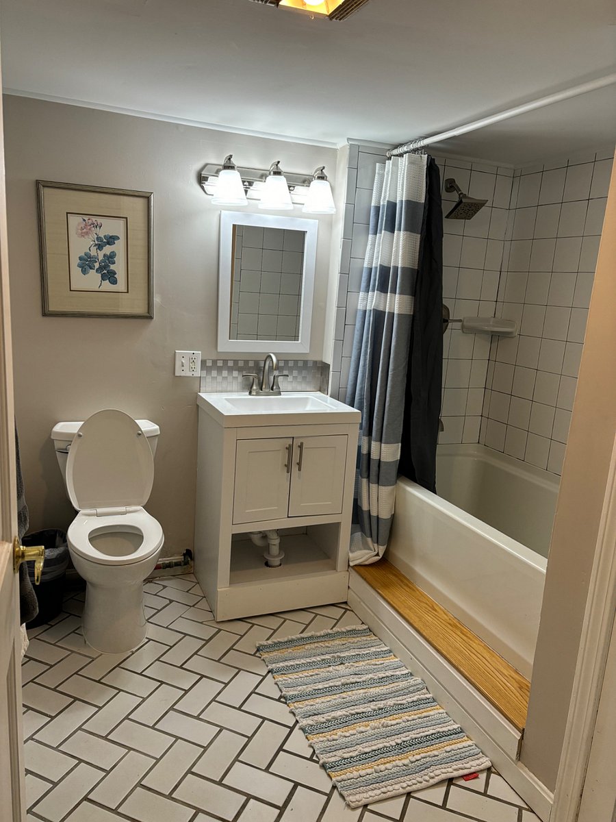 Apt 1