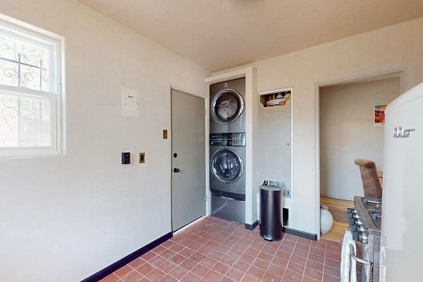 Furnished Finder property 761300_1 photo 4