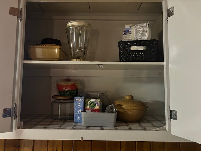 Middle cabinet above the green buffet