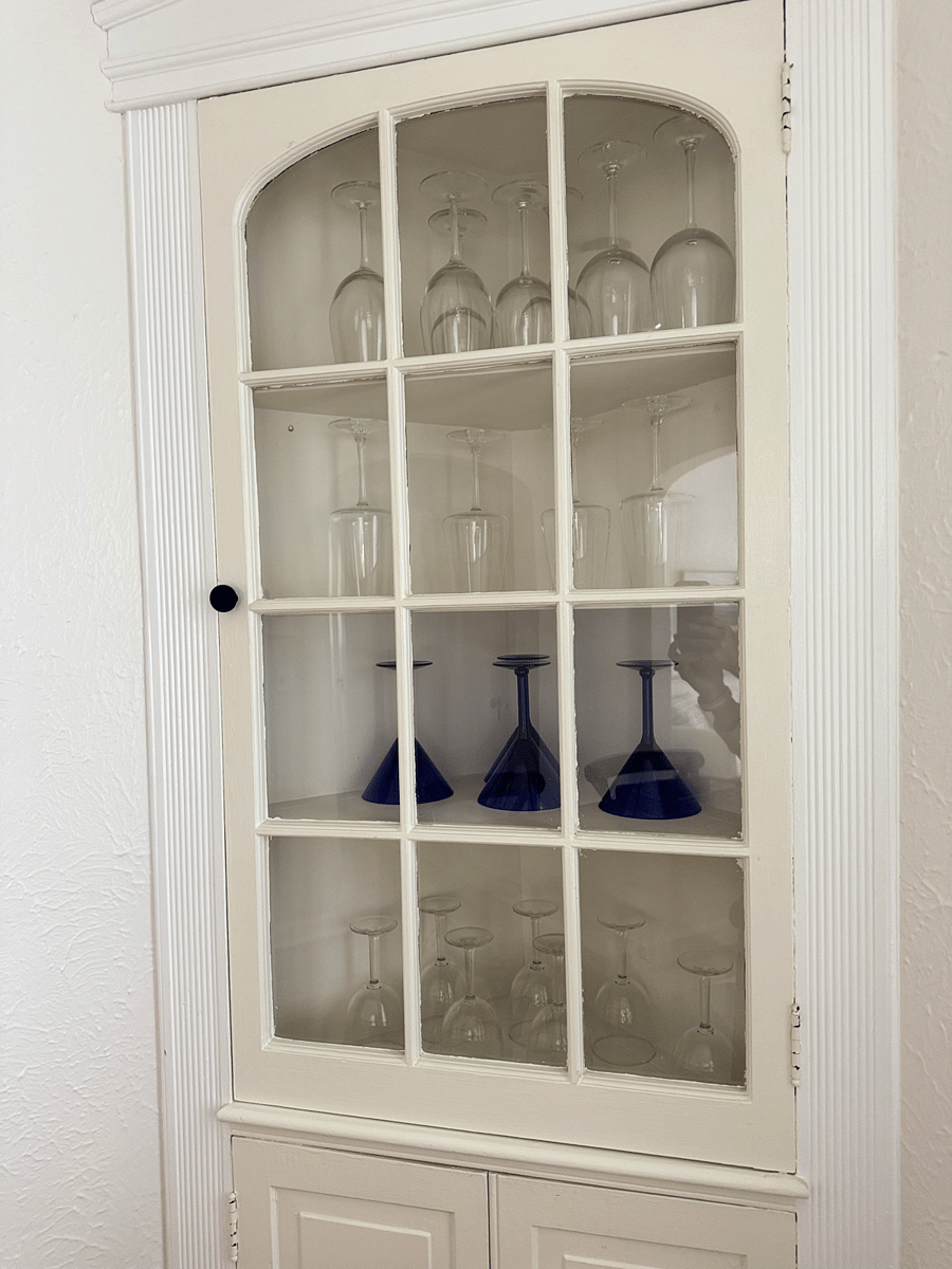 Perfect storage in the dining room