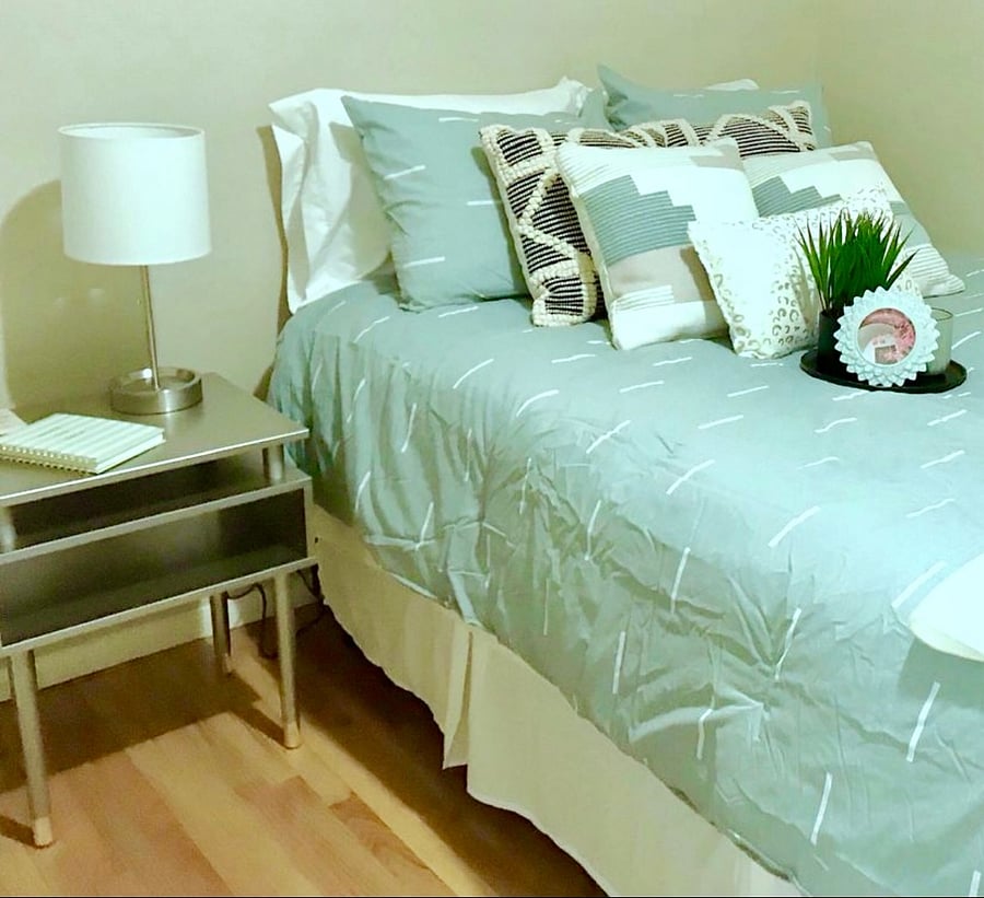 'Zen Room' Unit 1! "Best Kept Secret in Orange County", said Traveling Nurse! Comfy bed, pillows and blankets, just like home! Every bedroom has a desk, lamp, comfy chair, desk chair, make-up mirror, comfy bed and safe.