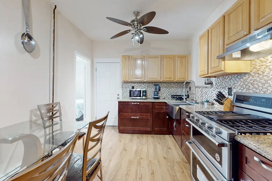 Fully equipped kitchen