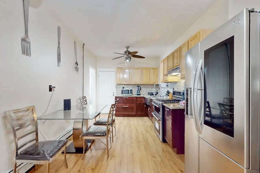Fully equipped kitchen