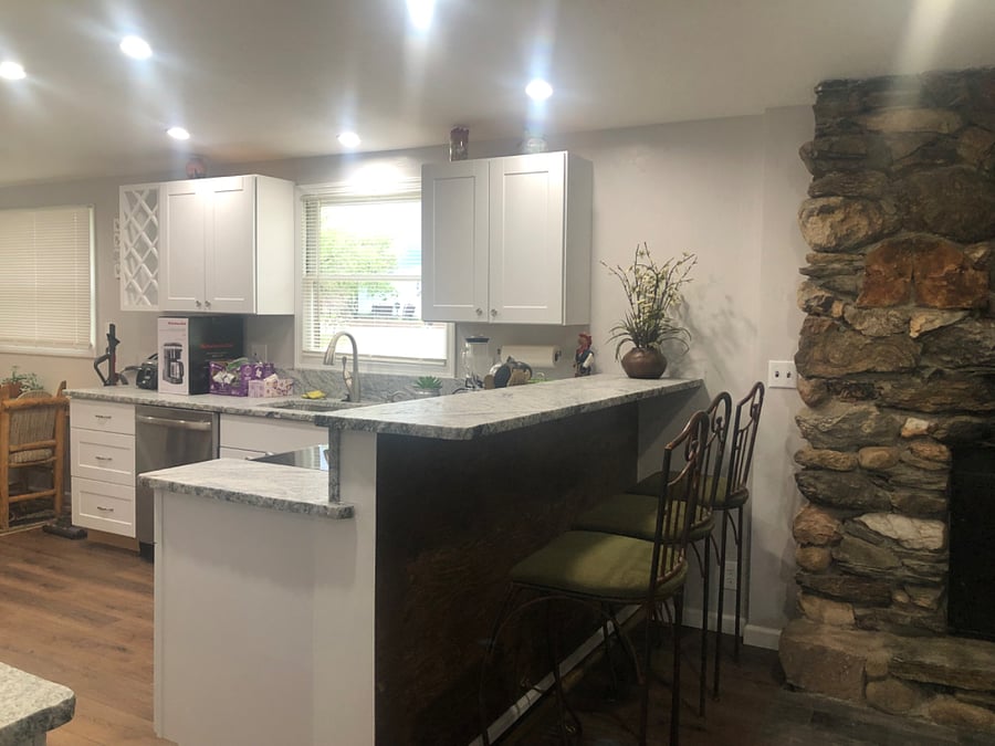 Full kitchen with granite countertops