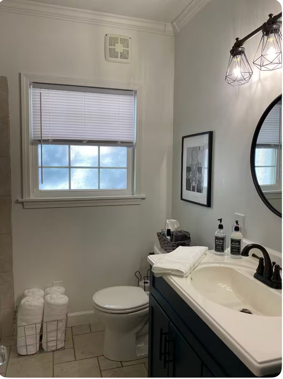 Main floor bath