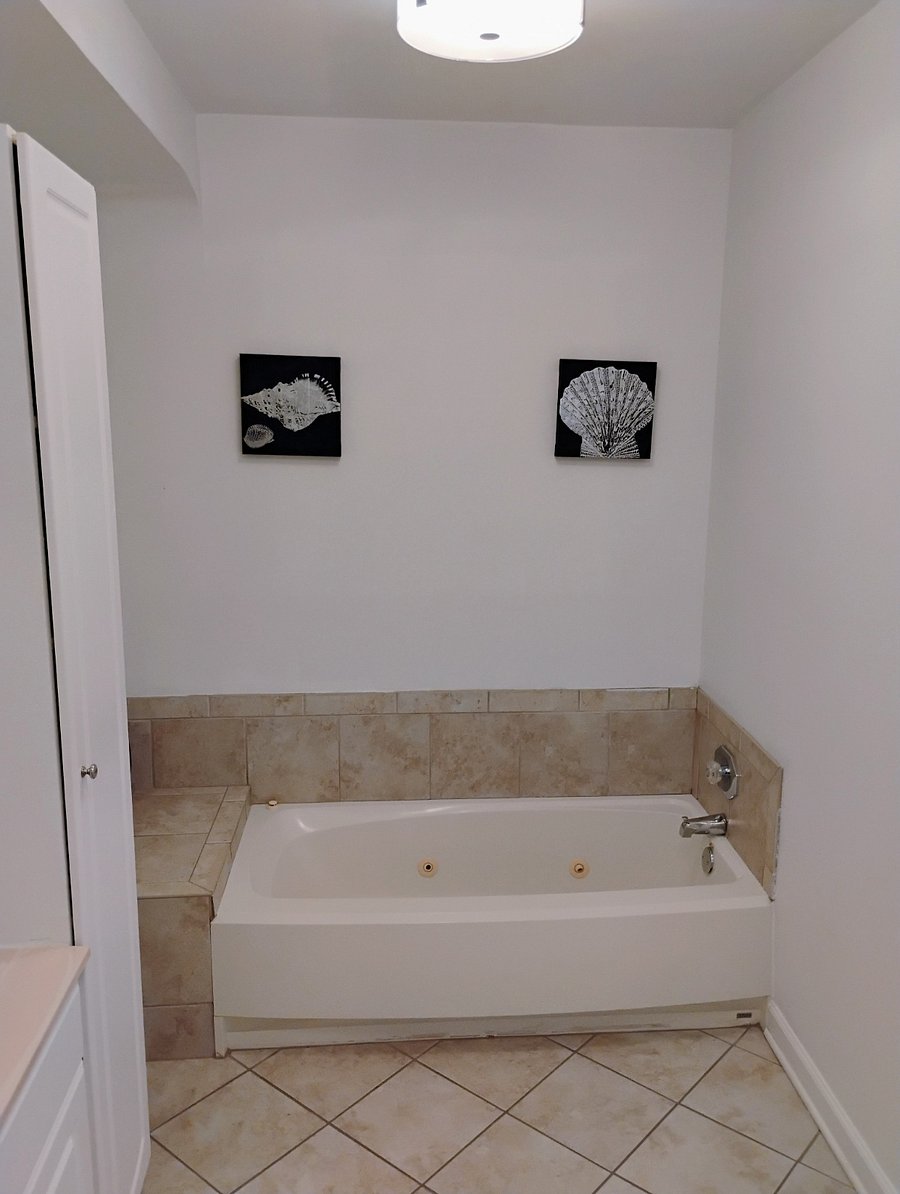 Tub