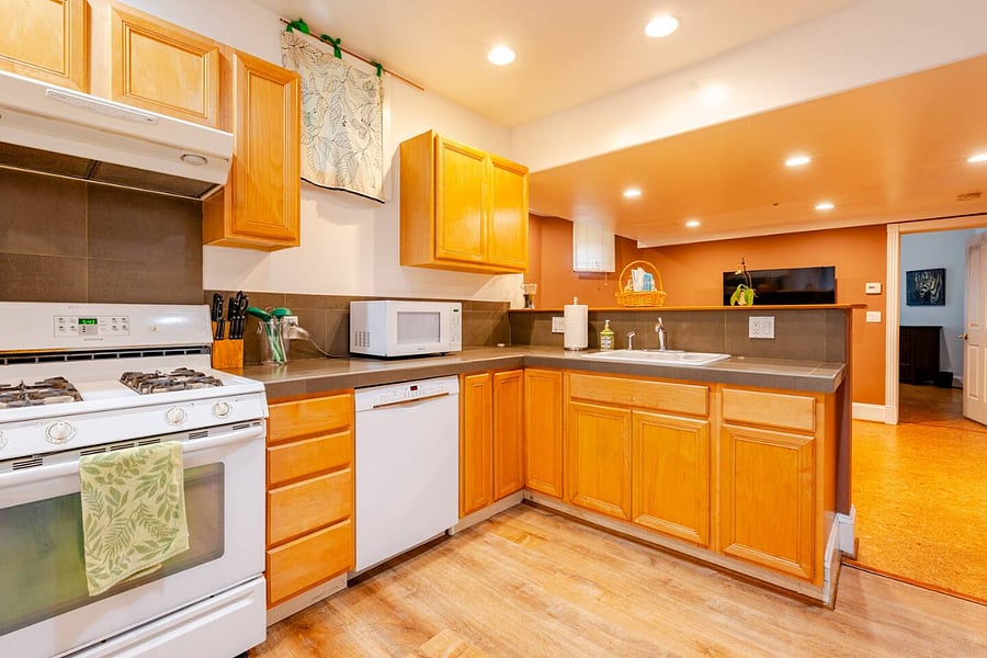 Furnished Finder property 761600_1 photo 11