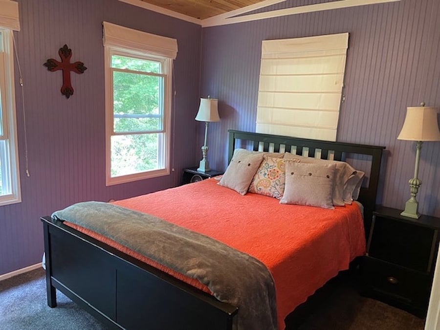2nd bedroom