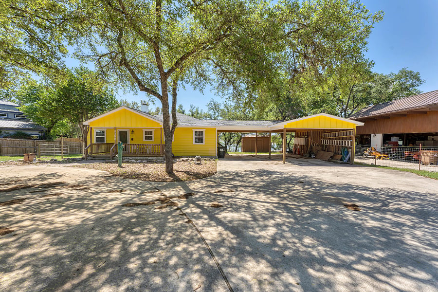 Lakeshore Escape is a charming short-term vacation rental located in picturesque Canyon Lake.