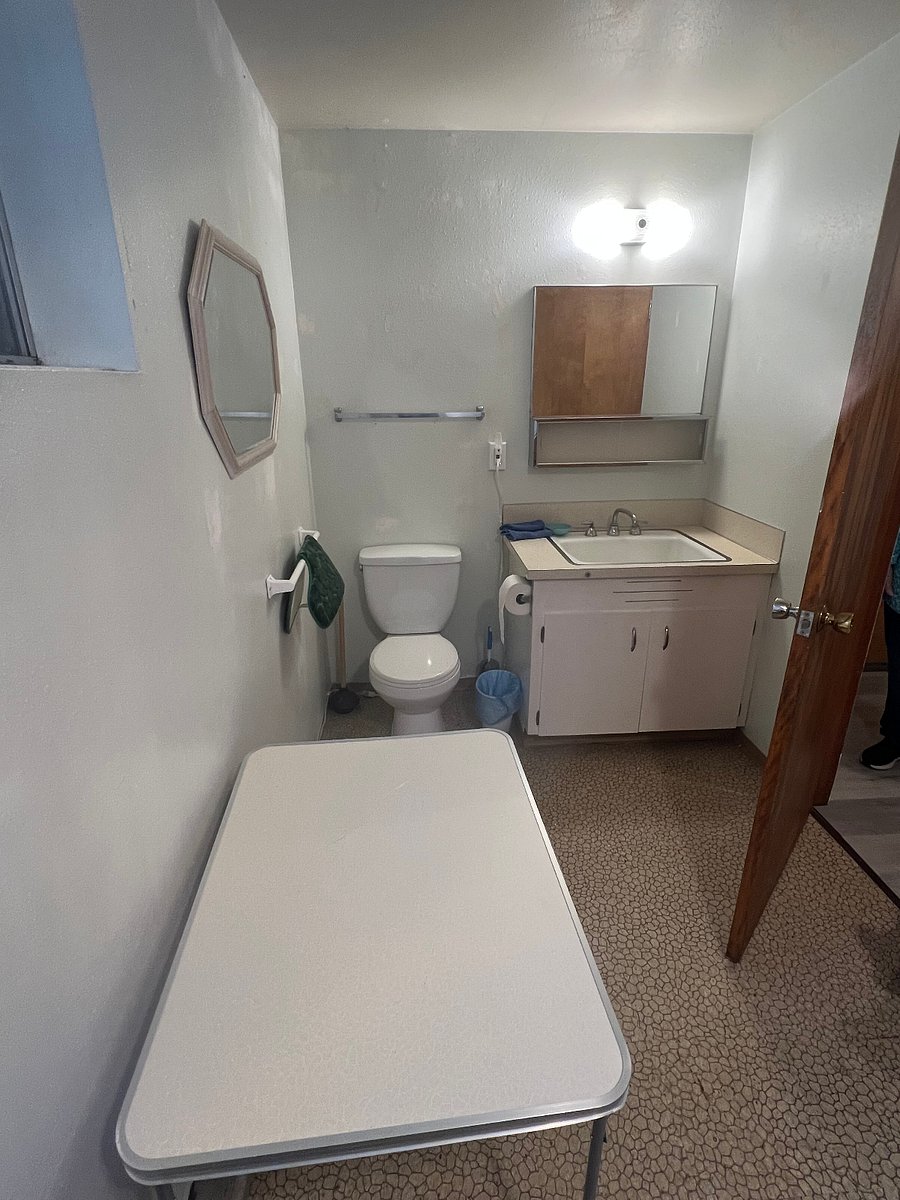 guest pic of vanity
